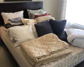 NICE LOT OF COVERLETS, SHAMS AND DECORATIVE PILLOWS