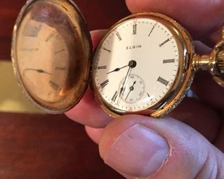 Elgin 14k Gold pocket watch with hunting case. Excellent condition