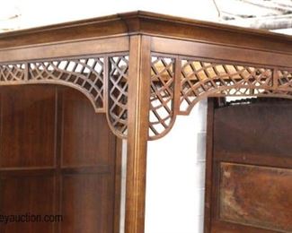  Mahogany “Drexel Furniture” Full Panel Queen Size Canopy Bed 