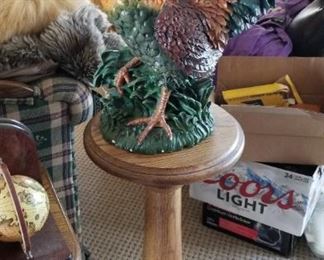 Oak Pedestal plant stand, large Rooster sculpture