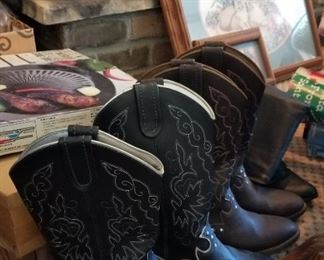 Womans vintage cowboy boots