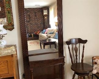 12	Mirrored entry table 30"x14"x80"	 $75.00 	   