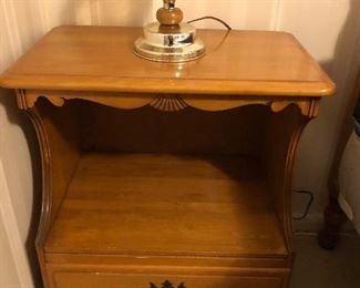 46	Kling maple table with one drawer	 $30.00 	