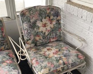  52	Vintage iron patio swivel chair	 $25.00 	 