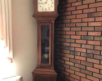 #19 Grandfather clock 18 x 10 x 83