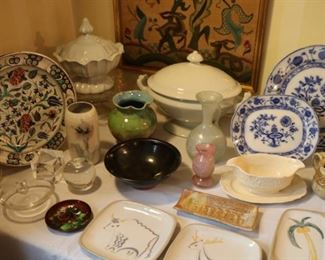 Tiffany, Wedgwood, Allerton, Haviland, Rosenthal, Zsolnay, Royal Winton, Hutschenreuther, Black Knight, Roseville, Fischer, Mason’s Ironstone. Limoges, Quimper, Bavarian, and other continental porcelain.  Select groupings of antique parian porcelain vessels, sponge ware, majolica, and red ware. Groupings of cut glass, pressed glass, flashed glass and blown glass objects. Signed and unsigned art glass paperweights. Vintage figurines from Royal Doulton and KPM.