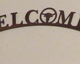 Longhorn welcome plaque