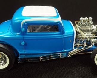 Danbury Mint 1932 Ford "Little Deuce Coupe" Limited Edition SN# 1519
