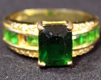 10k Gold Ring, Size 10, With Green Stones