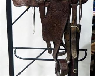 Big Horn 17" Western Roping Saddle With Tooled Leather Skirt & Fenders, Stirrups, Cotton Girth And Billets