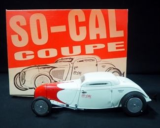 Collection Of '30s, '50s And 60's Diecast Cars, 1:24 And 1:18 Scale