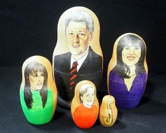 Three Sets Of Wood Nesting Dolls, Includes Bill Clinton (2 Sets) And Soviet Union Leaders (1 Set)