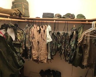 Military gear and clothing (Small)