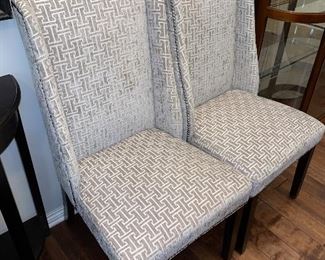 UPHOLSTERED DINING ROOM CHAIRS 