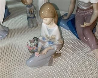 LLADRO FLOWER SONG 1988 COLLECTORS SOCIETY FIGURINE 