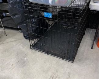 LARGE DOG CRATE  42" L  x 28" W x 31" H