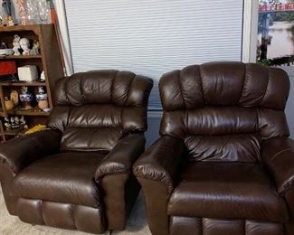 LA-Z-BOY RECLINERS 