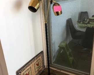 Mid Century brass floor lamp, (Not Working)