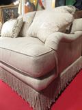 IMMACULATE DESIGNER SOFA, ERWIN-LAMBETH FOR THOMLINSON, BEIGE NATURAL LINEN UPHOLSTERY, LINEN JACQUARD PILLOWS, GOOSE DOWN CUSHIONS, PLEATED ROLL ARMS, FRINGED BASE, EXCELLENT LIKE NEW CONDITION