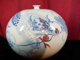 ANTIQUE KOREAN VASE WITH DRAGON DESIGN