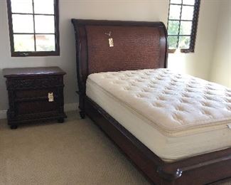 Tommy Bahama Bed and mirror Queen size