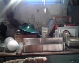 tools and lighting supplies, fromes