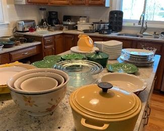 Dansk, Cusinart, Pyrex...