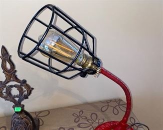 ANTIQUE STYLE LAMP