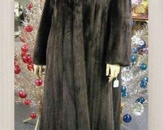 #19.  Lloyd's & Robarts Ranch Mink,  $1,150.