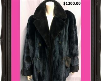 #2568. Berger Christensen Black Female Mink Shirred Mink Collar and Cuffs - $1200.00