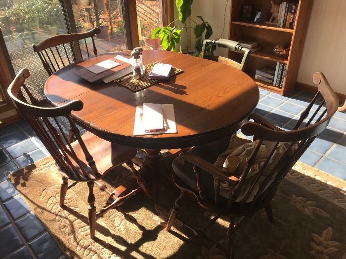 Dining room table w/4 chairs