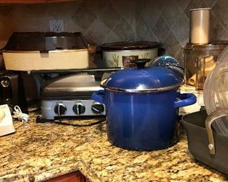 Le Creuset, small electrical