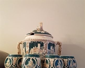 Antique and vintage porcelain and ceramic accessories