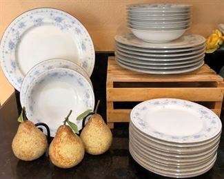 International Porcelain The Brighton Collection (Havershire) 