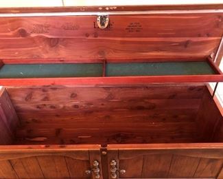Lane Cedar Chest
