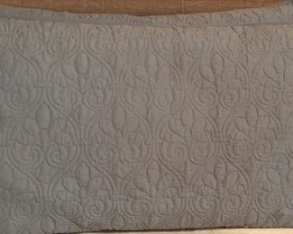 King Shams and Pillows