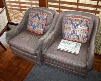 Upholstered rolling armchairs