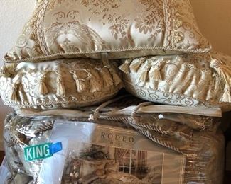 Luxury Rodeo Home King bedding