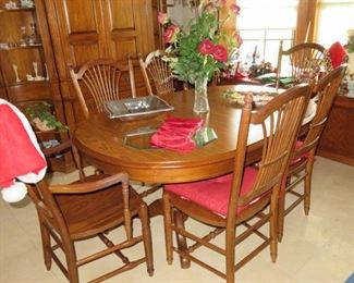 DINING TABLE WITH 2 LEAVES AND 6 CHAIRS