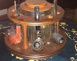 Vintage pipes and stand 