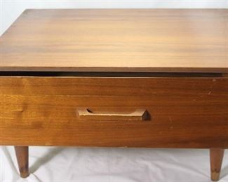Mid-Century Ramseur Furniture Co. single drawer table on torpedo legs. (24”W x 19” D x 13”H)