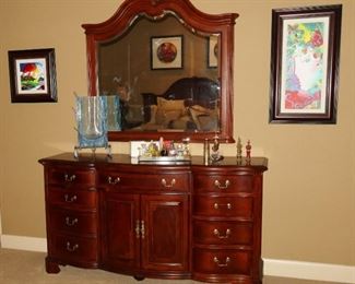 American Drew Dressser