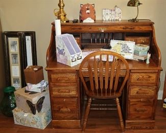 Oak rolltop desk