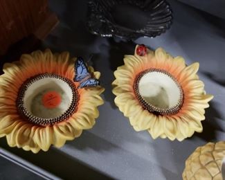 2 PARTY-Lite flower with butterfly or ladybug votive candle holders