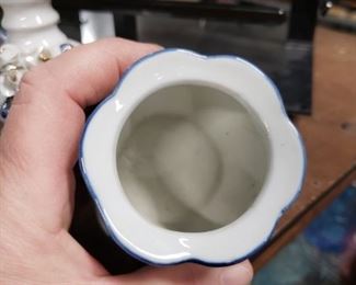 Asian themed ceramic blue & white small jar pot