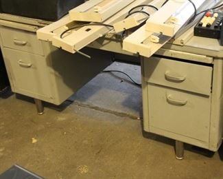 Under the counter workshop lights 2ft to 4ft long / $5 each - One for $100 / Two for $150,  Several vintage tanker desks Steelcase / Shaw Walker brand