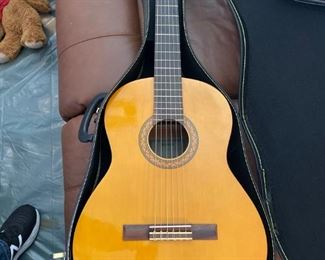 Yamaha guitar