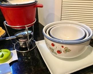 Nesting bowls, fondue pot