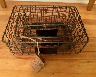 Nesting wire baskets