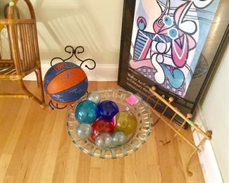 Picasso poster, fishing glass float balls, Signed Gator basketball 